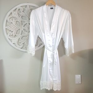 White Lace Trim Robe